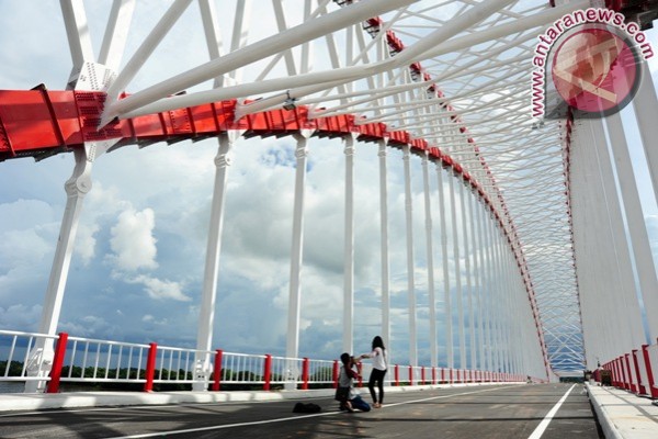 Jembatan Terpanjang di Kalimantan Selesai Dibangun, Ini Penampakannya