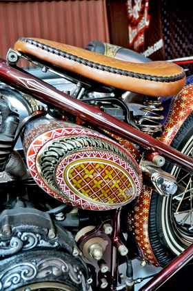 Kreatif!!! Bikin Harley Bertema Batik