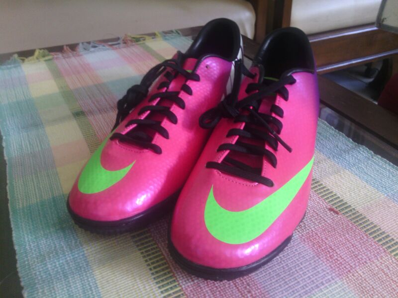 NIKE MERCURIAL VICTORY IV TF