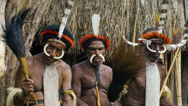 4 Tradisi Ekstrem di Papua Nugini, Makan Daging Manusia Hingga Minum Sperma