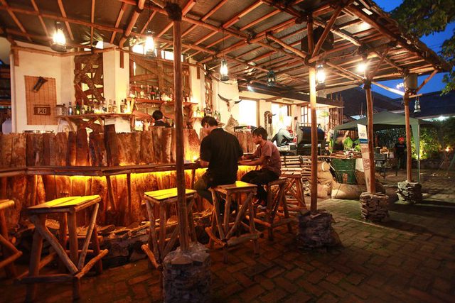 Tempat Nongkrong di Bandung Yang Wajib Dikunjungi