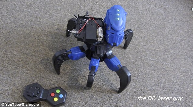 Gaswat Gan! Robot ini Bisa Ngeluarin Laser panas &#91;pic+video&#93;