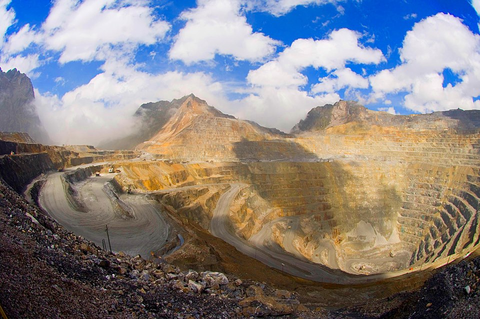  Perampokan Terbesar Amerika di Gold Mountain Papua Indonesia