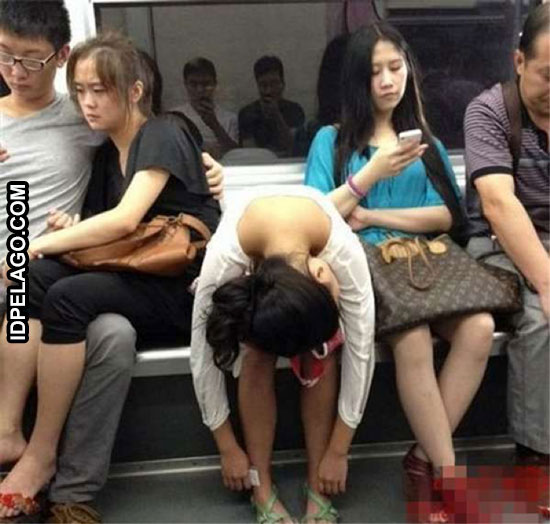 Kocak Gan, Gaya Tidur Orang Jepang Ini Patut Kita Coba juga Nih