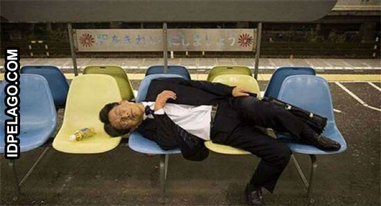 Kocak Gan, Gaya Tidur Orang Jepang Ini Patut Kita Coba juga Nih