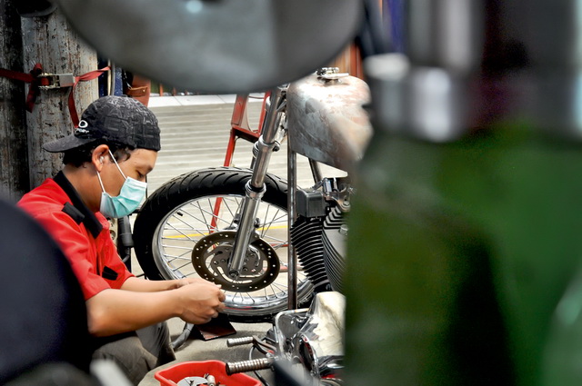 Kreatif!!! Bikin Harley Bertema Batik