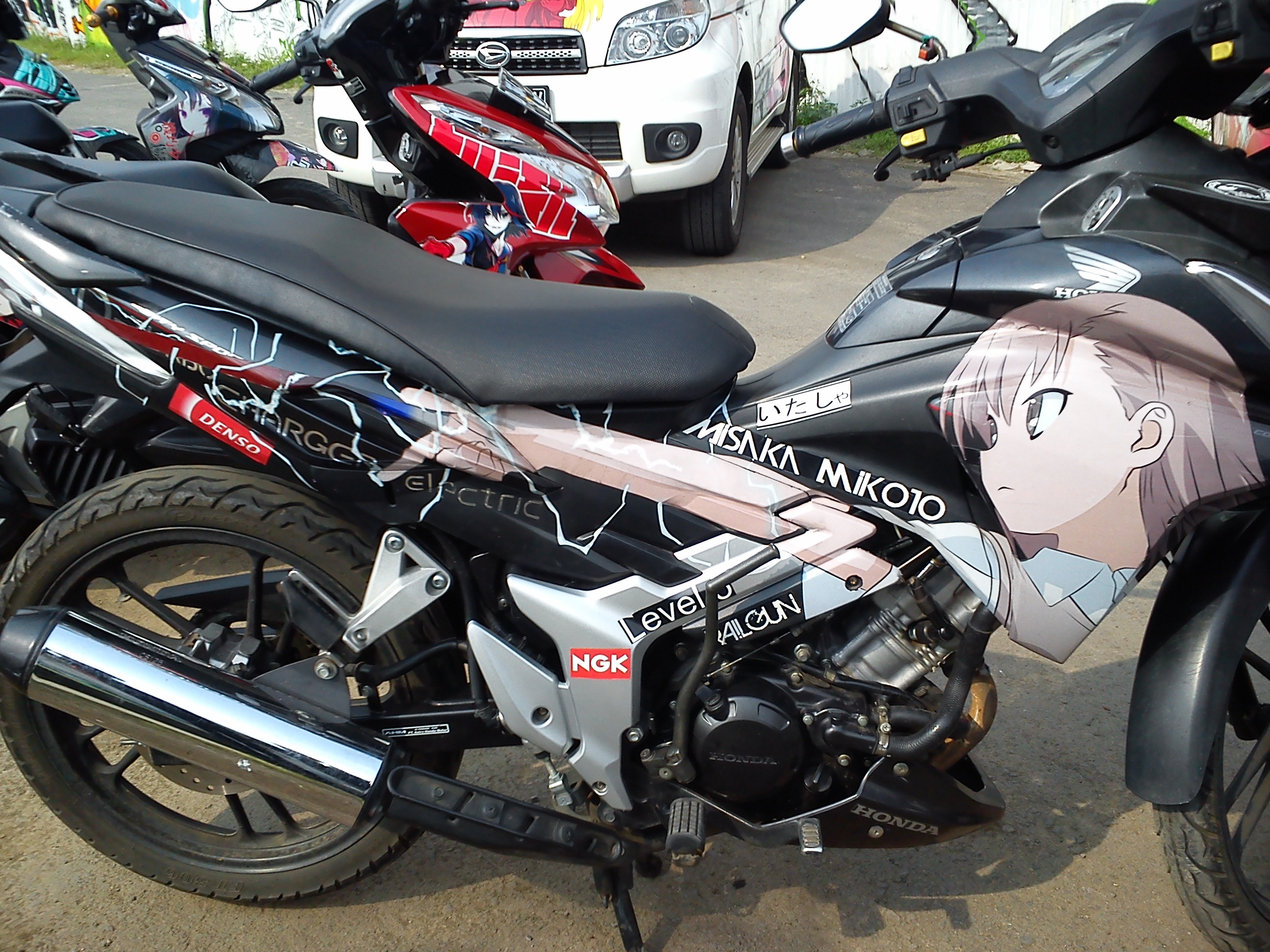 itasha-itansha-itachari-thread---mai-waifu-is-one-with-my-ride