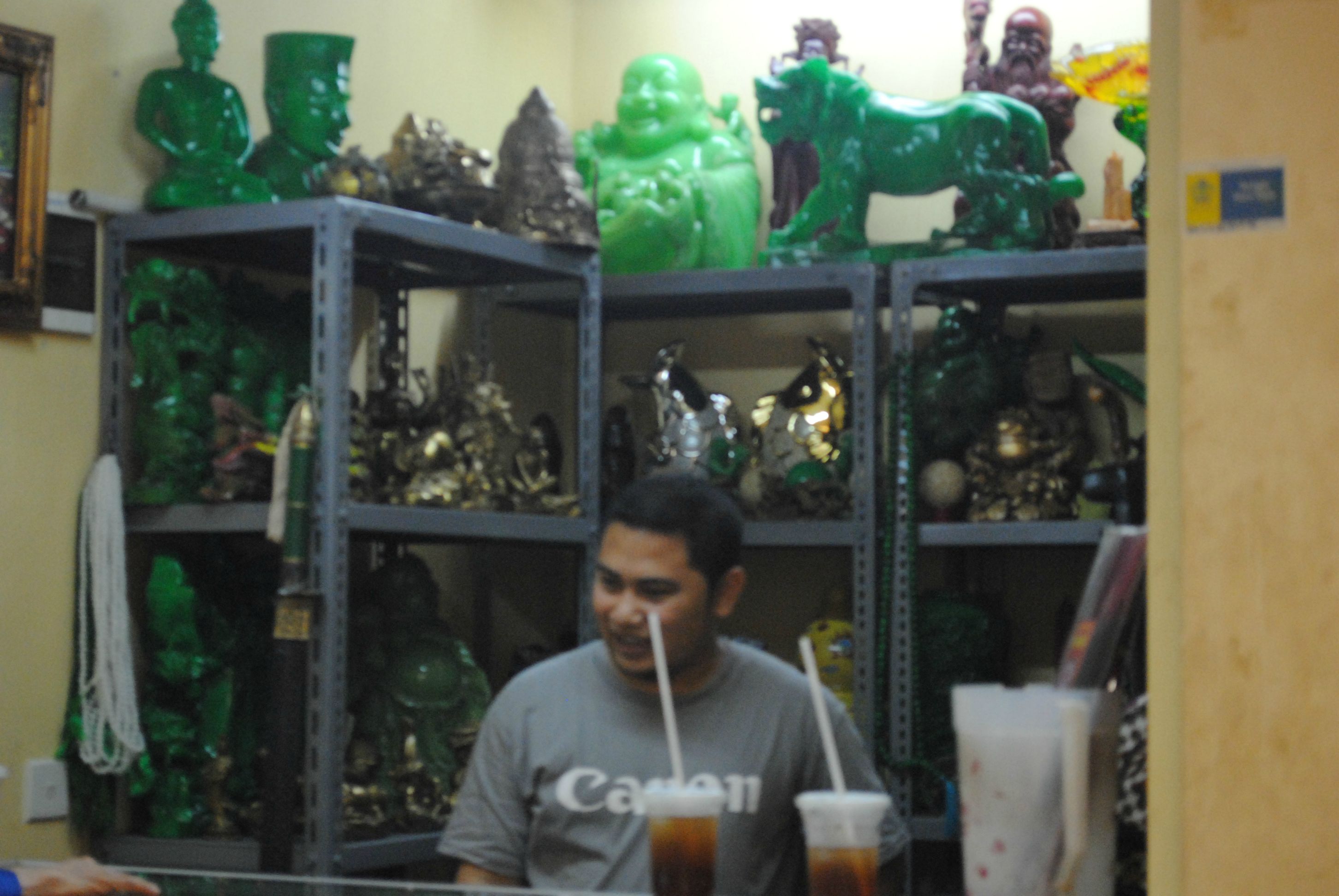 Pasar rawa bening JAKARTA TIMUR, surganya para pencinta batu akik dan mulia