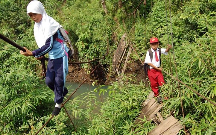 Sebelum Mengeluh Malas ke Sekolah Karena Macet, Liat Dulu Yang Ini