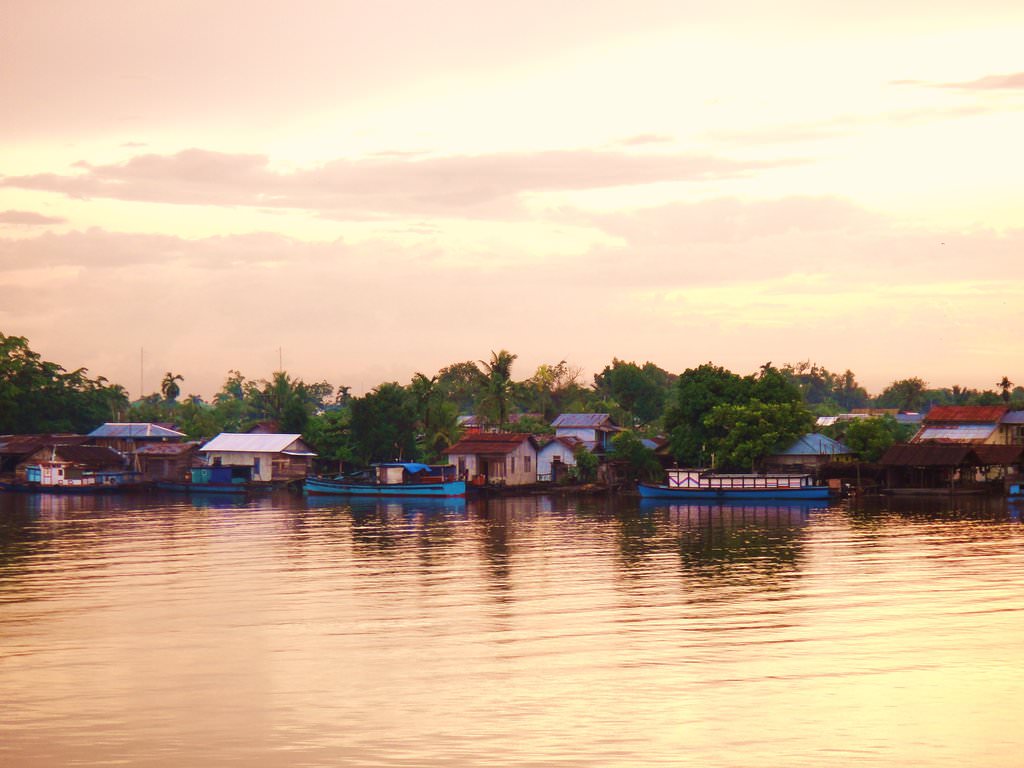 Mengenal Sungai Kapuas, Sungai Terpanjang di Indonesia.