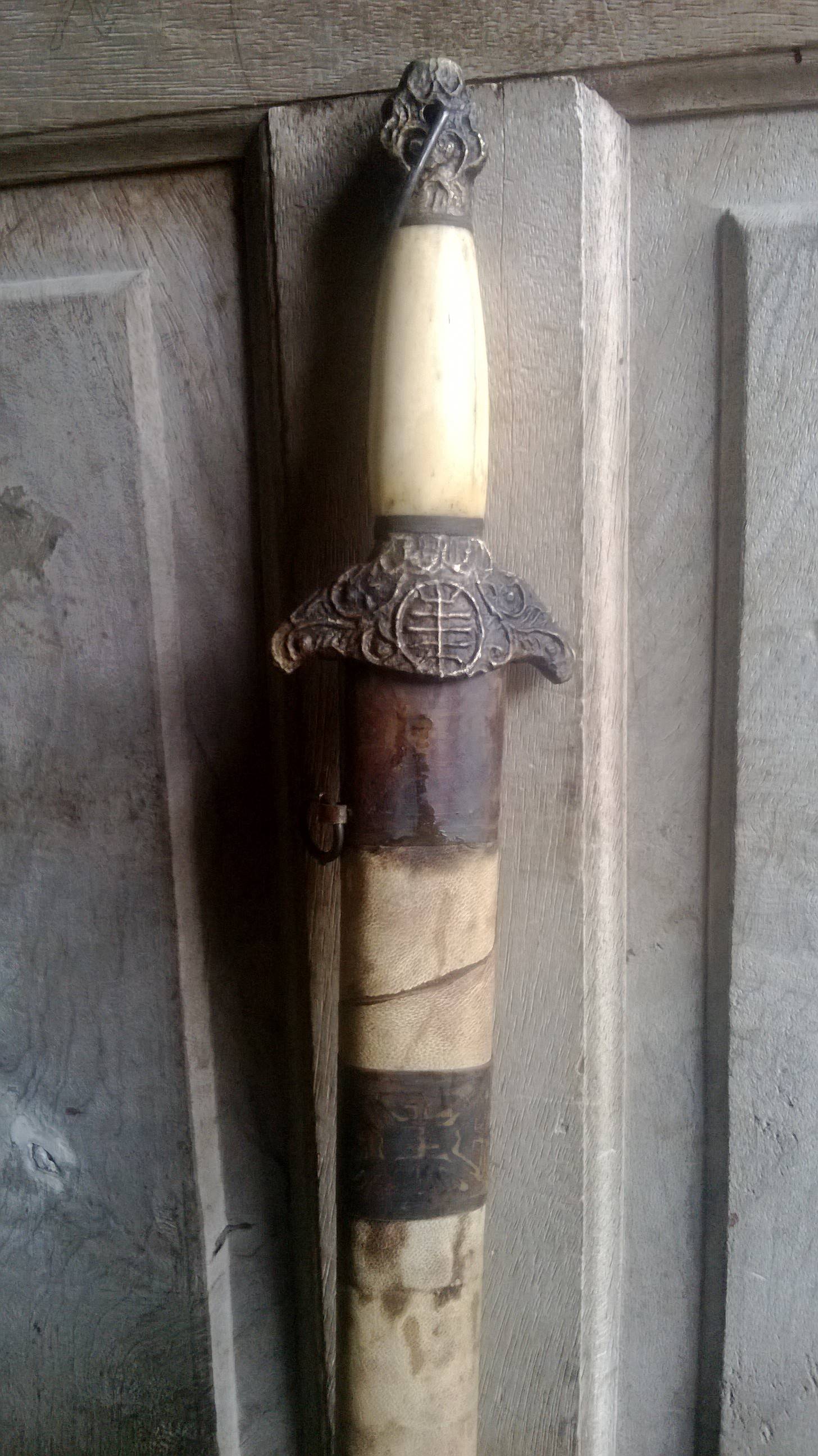 pedang naga kuno