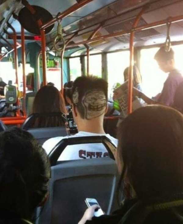 Model gaya rambut orang yang super.... Gila!
