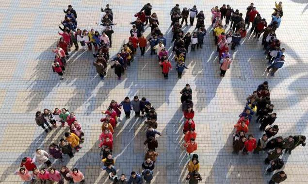 Kemeriahan tradisi unik warga di dunia dalam sambut Tahun Baru