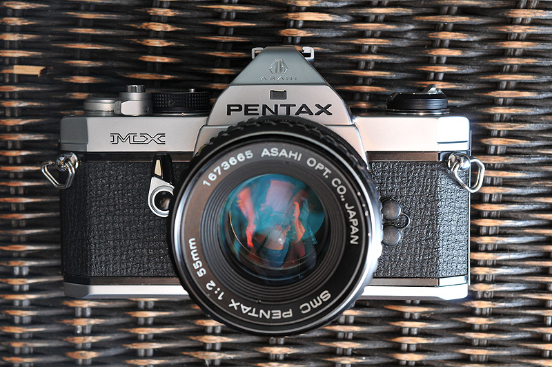 warung-ngumpul-penggemar-kamera-analog---part-4