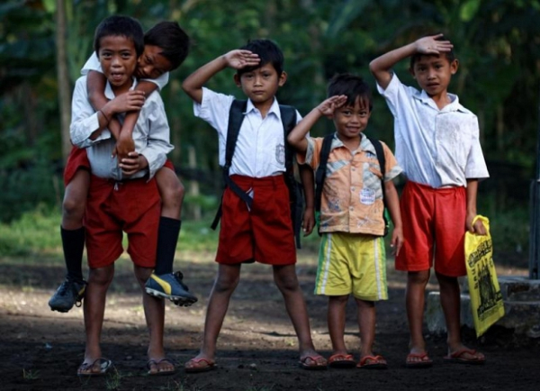 Anak Indonesia Tidak Tahu Seberapa Bodohnya Mereka :D