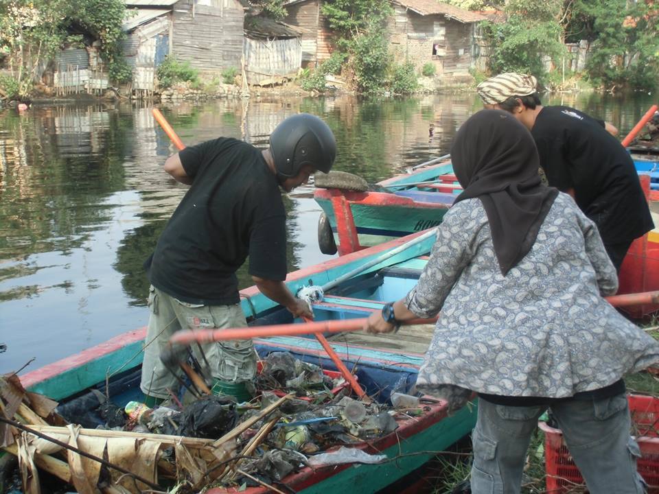 GreenLifestyle - GERAKAN PERDULI SUNGAI PEKALONGAN