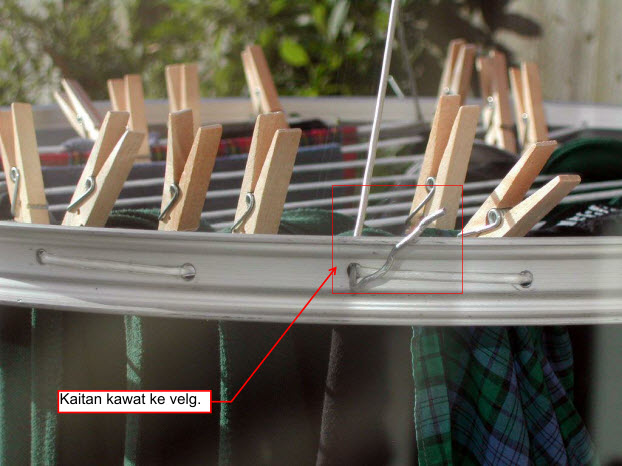 &#91;TUTORIAL-Series&#93; Gantungan Pakaian dari Velg Sepeda