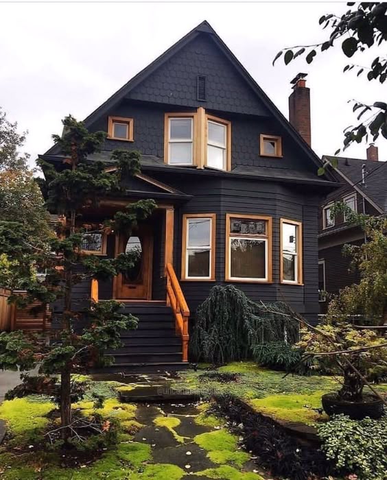 5 Desain Rumah Yang Jarang Ada di Indonesia, Khas Film Home Alone