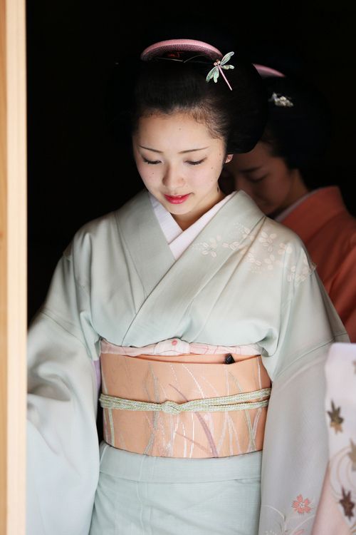 Susah Cari Pacar, Wanita Jepang yg Kesepian Mulai Pacaran dengan Game