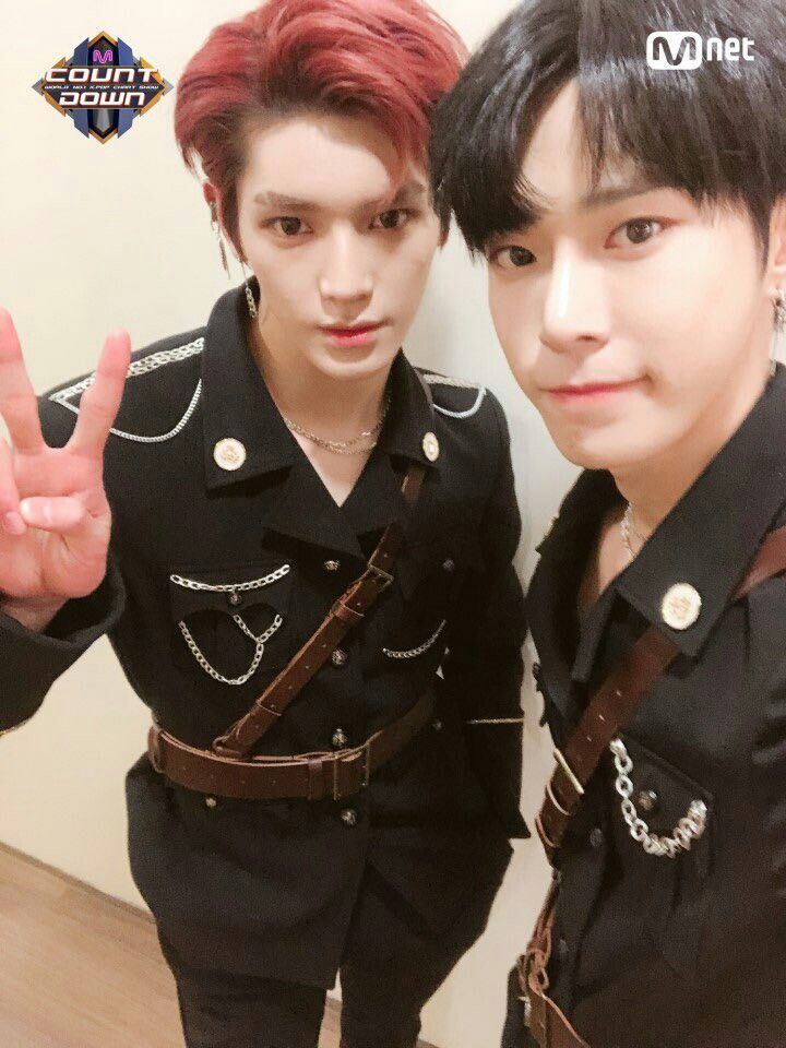 Taeyong Dipastikan Absen dari Konser NCT, Doyoung Minta Fans Buat Nggak Khawatir