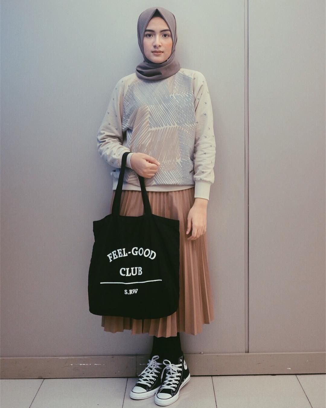 Yuk Intip Tote Bag Yang lagi Hits Buat Sista Hijabers !!!