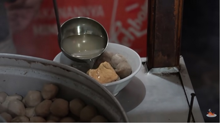 Bakso Bakar Paling Enak dan Legendaris di Malang, Ada 3 Level Kepedasan