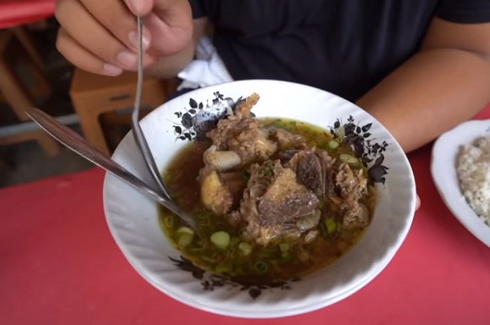 Sop Iga Super Murah di Garut Buka 24 Jam, Omzetnya Puluhan Juta Sehari