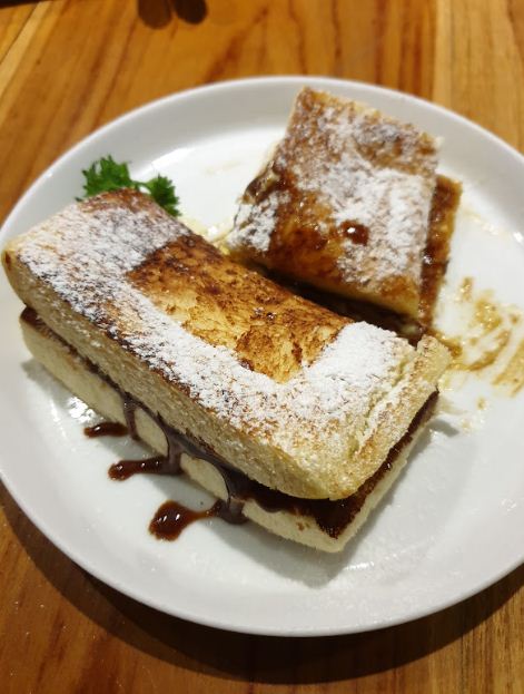 Resmikan Roemah Djoeang, Sandiaga disambut alunan musik angklung dan pekik takbir