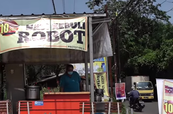 mantan-chef-hotel-bintang-5-jualan-nasi-kebuli-di-pinggir-jalan-cuma-rp-10000