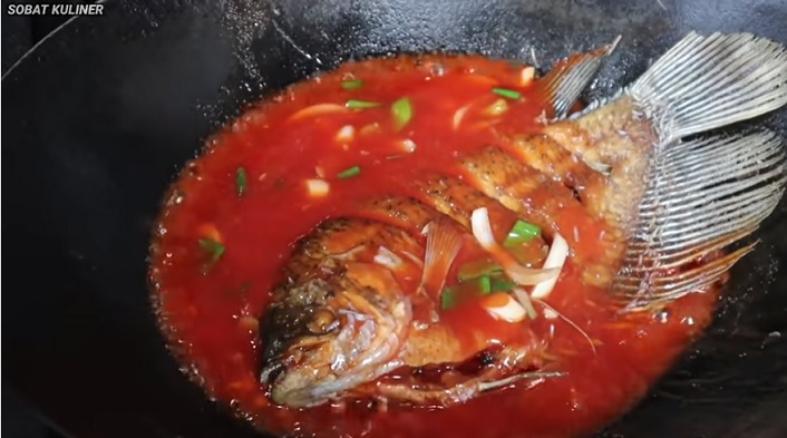 Warung Seafood di Bekasi Malah Ditinggal Pelanggan Usai Diulas YouTuber, Ada Apa?