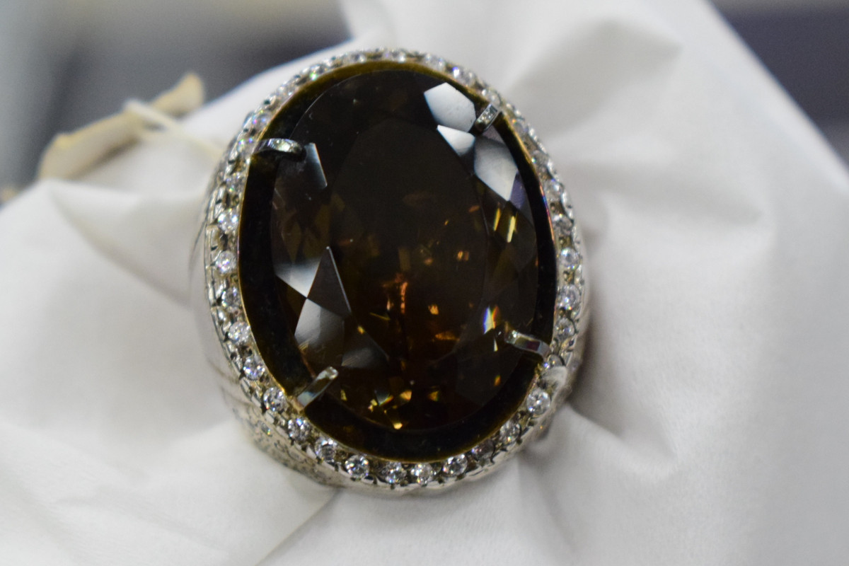 lelang-batu-permata-high-quality-close-01-09-2019-jam-2200