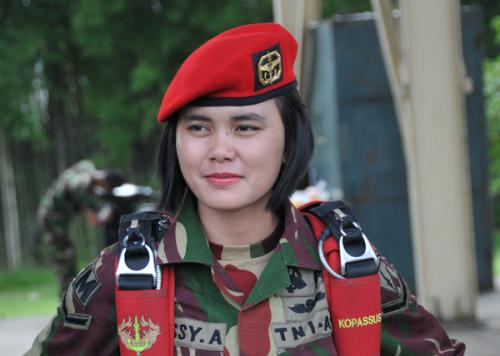 7 Tentara Cantik dengan Prestasi Membanggakan