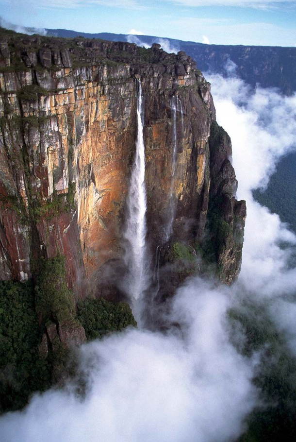 10 Air terjun ini paling unik dan indah di dunia