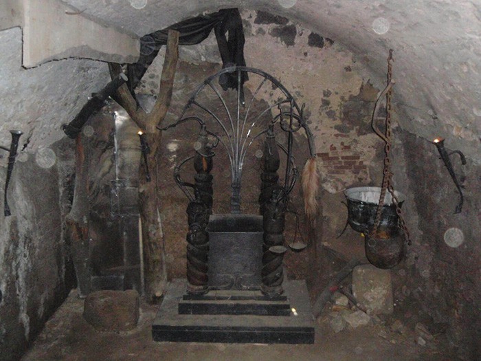 10 Tempat ini dipercaya jadi pintu gerbang rahasia menuju neraka