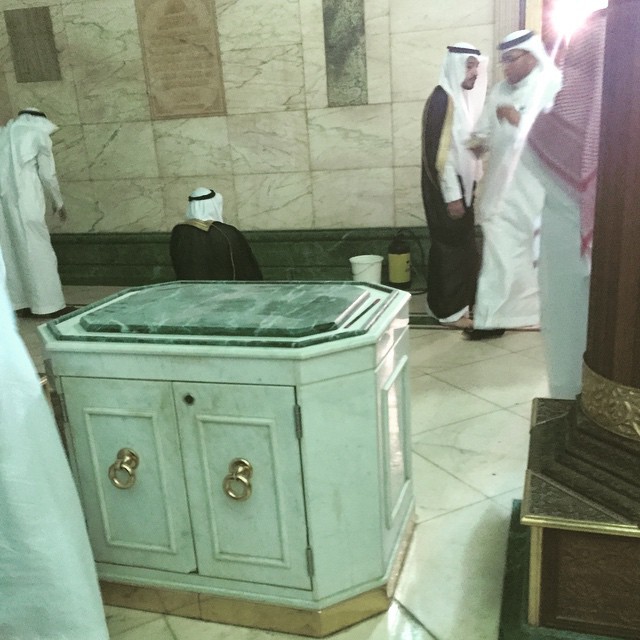 Menengok Ruangan di dalam Ka'bah