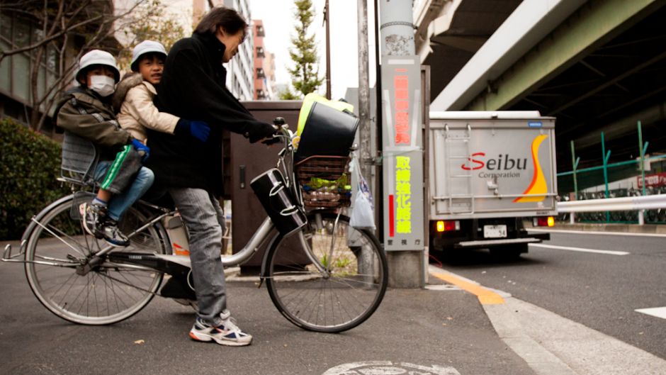 Ini perbedaan transportasi antar jemput anak sekolah antara Indonesia dan Jepang