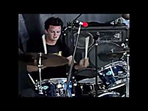 KISAH HIDUP : James Owen Sullivan aka THE REV. Drummer Legenda yang Nomaden !