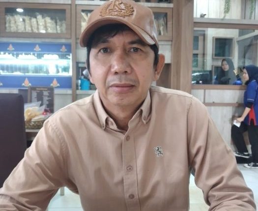 Soroti Menurunnya Kualitas DPR: &ldquo;Artis dan Anak Pejabat Belum Siap Duduk di Parlemen&rdquo;