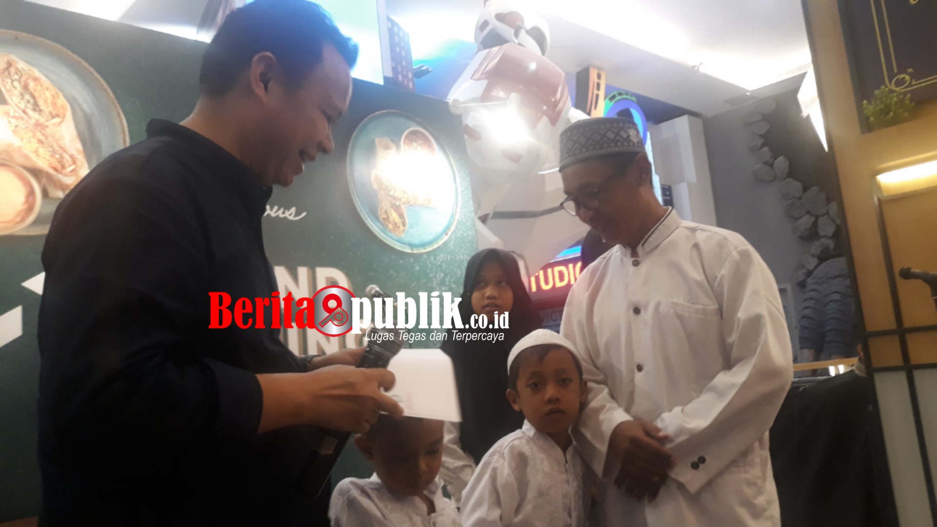 restoran-pancious-mendakan-buka-puasa-bersama-para-yatim-piatu