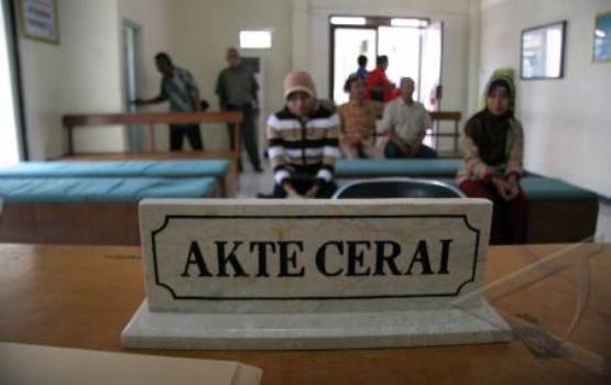 BAHAYA!! Pemikiran-pemikiran ini bisa membuat pernikahan hancur!