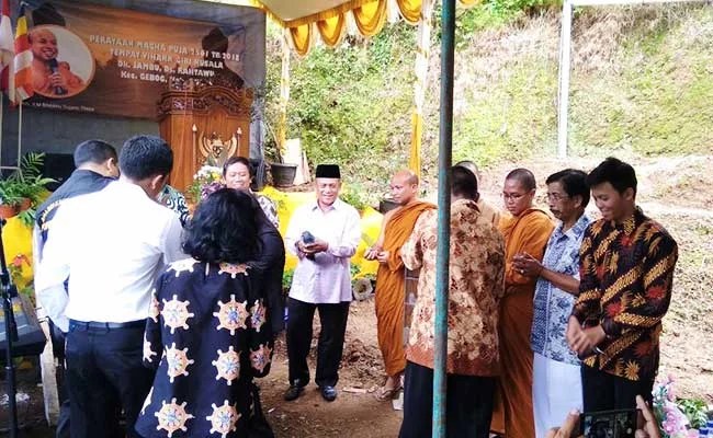 Desa Rahtawu Jejak Petilasan Wiku Jnanabadra