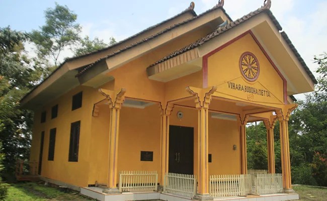 Main Yuk ke Wihara Buddhametta, Temanggung