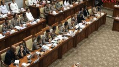 Komisi III DPR RI Undang Kapolda NTT dan Kapolda Sulteng Bahas Sejumlah Isu
