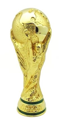 Piala dunia kok rebutan piala kopong