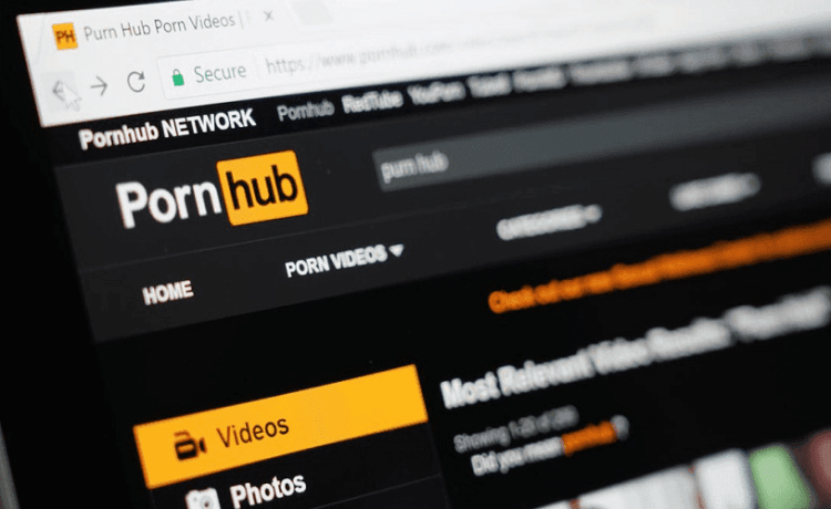 Pornhub Kasi Akses Gratis, Apa Iya Film Biru Bisa Bikin Betah Di Rumah?