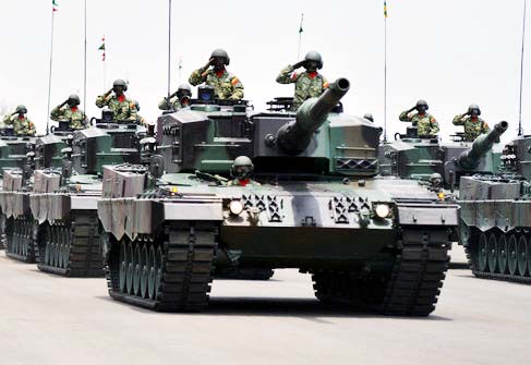 Alutsista Tercanggih yang Ditampilkan di HUT TNI ke-72