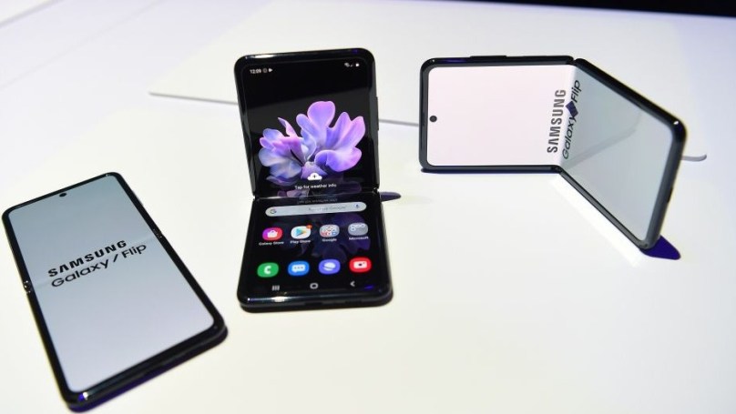 Samsung Galaxy Z Flip Bukan Generasi Penerus Fold