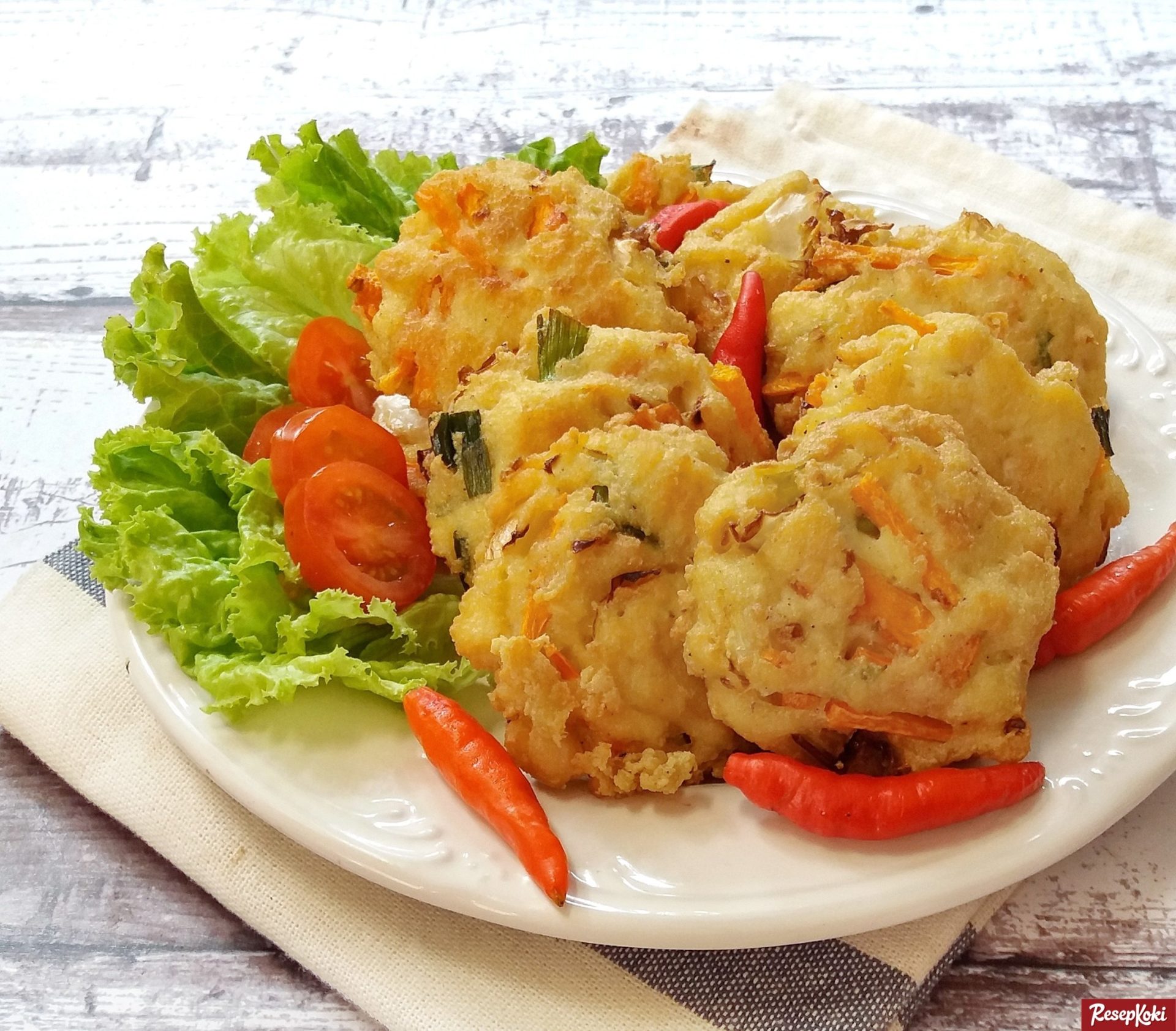 SEDERHANA TAPI FEMILIAR, MAKANAN DENGAN BERANEKA NAMA UNIK