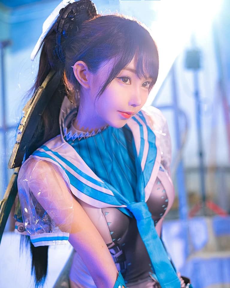 Cosplay Keren! Zoe So Menampilkan Transformasi Menjadi Eve dari Stellar Blade