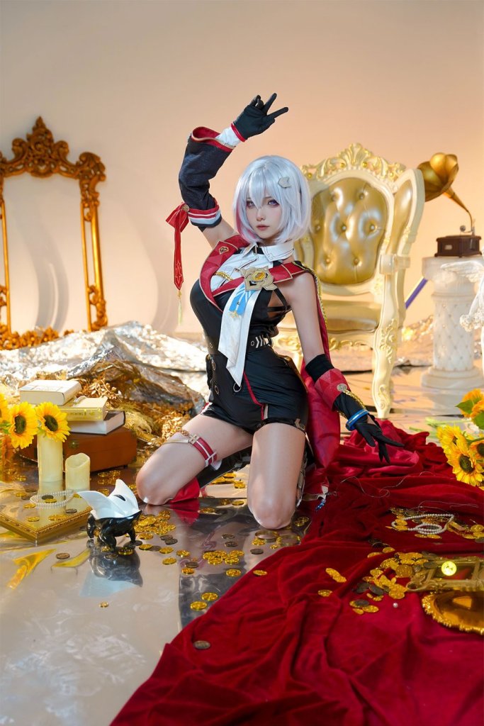 Cosplay Keren! Gadis Thailand Jadi Topaz dari Honkai: Star Rail, Bikin Kagum!